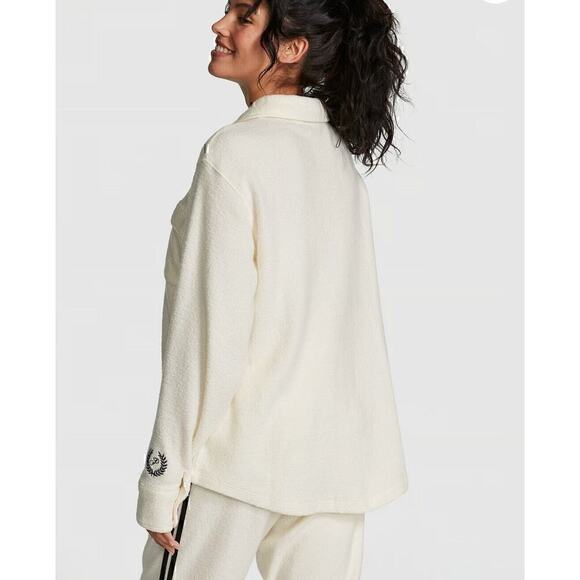 NWT Victoria's Secret PINK Oversized Fleece Shirt Jacket Cream sz Large NEW - Picture 2 of 12